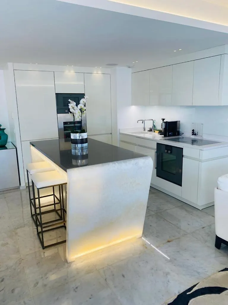 Апарт-отель Gray D Albion Residence Канны